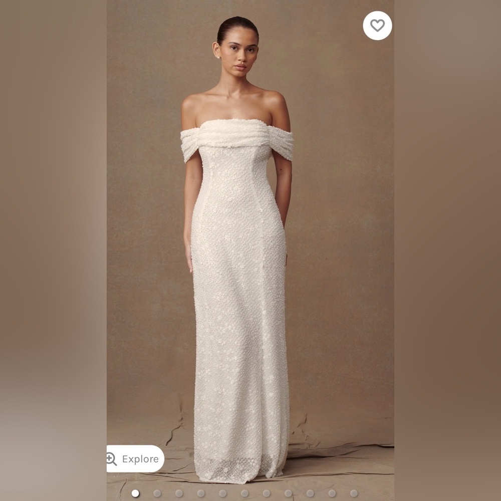 MESHKI Priyanka Daisy Beaded Off Shoulder Wedding Gown - White XS NWT